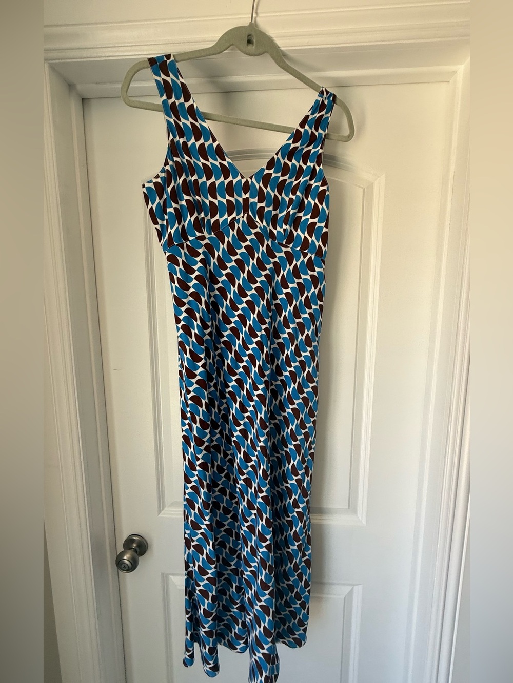 Sleeveless V-Neck Blue & Brown Geometric Maxi Dress